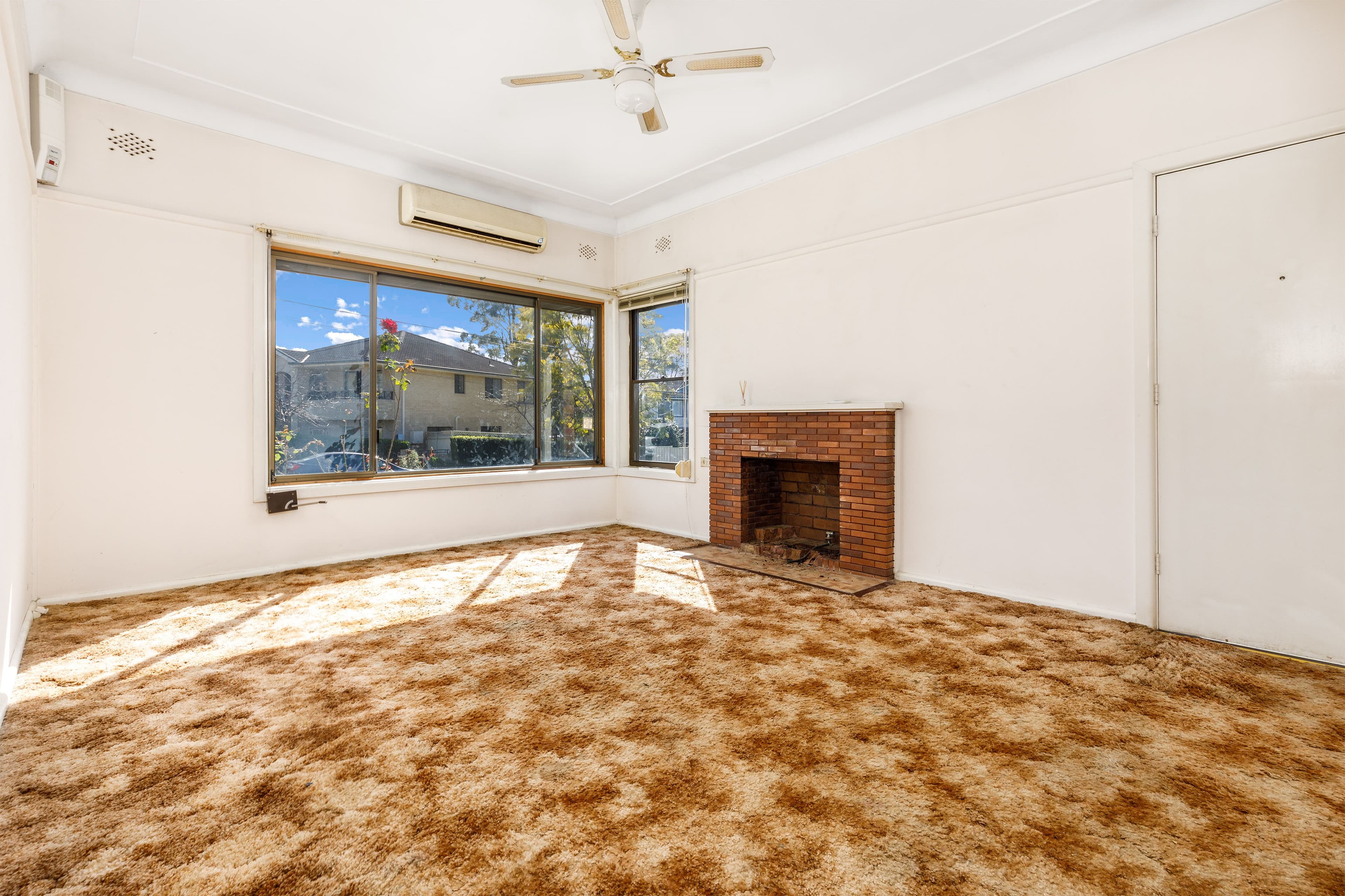 33 Ryrie Street, North Ryde NSW 2113, North Ryde - Thumbnail 2