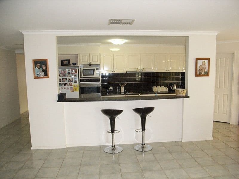 10 Pambula Court, ECHUCA VIC 3564, Echuca - Thumbnail 2