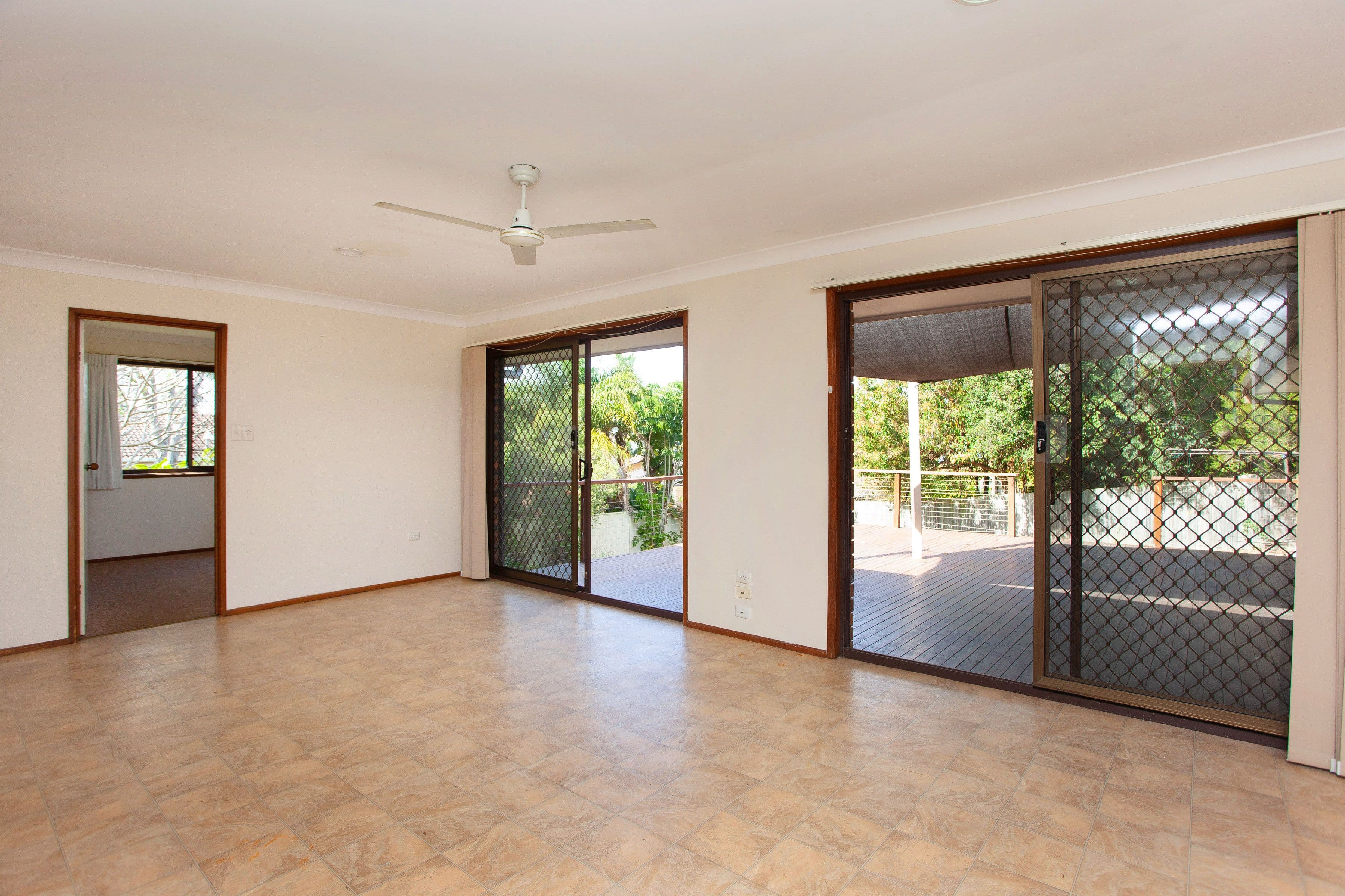 7 Maralinga Drive, Ashmore QLD 4214, Ashmore - Thumbnail 8