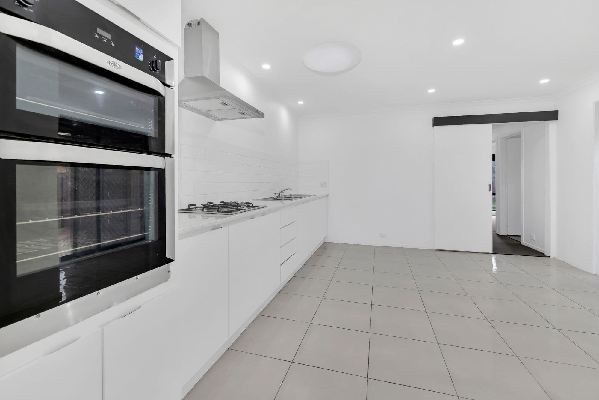 27 Bartlett Crescent, Hoppers Crossing VIC 3029, Hoppers Crossing - Thumbnail 3