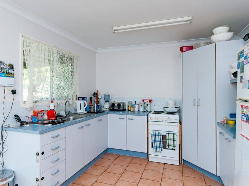 18 Carol Street, REDBANK PLAINS QLD 4301, Redbank Plains - Thumbnail 4