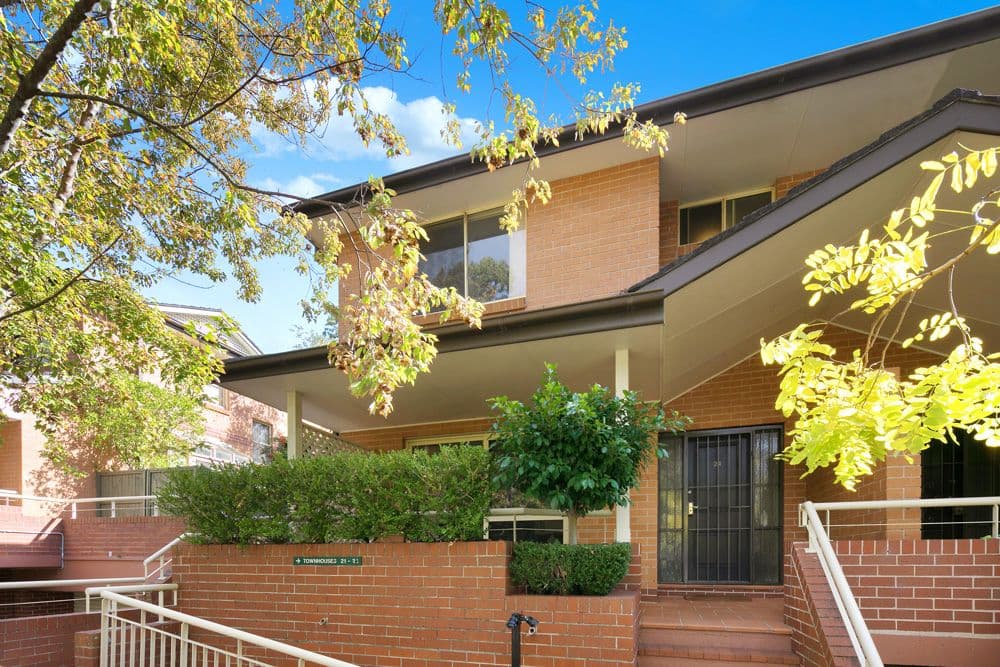 12 Barrier Reef Drive, Mermaid Waters QLD 4218, Mermaid Waters - Thumbnail 2