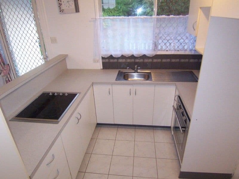 16 Elliot Street, TARRAGINDI QLD 4121, Tarragindi - Thumbnail 3
