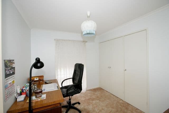 34 Oleander Crescent, LAKE ALBERT NSW 2650, Lake Albert - Thumbnail 6
