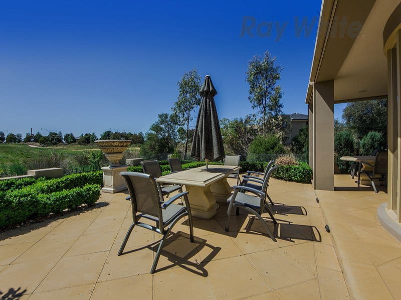 12 Sandlewood Lane, Sanctuary Lakes VIC 3030, Sanctuary Lakes - Thumbnail 6