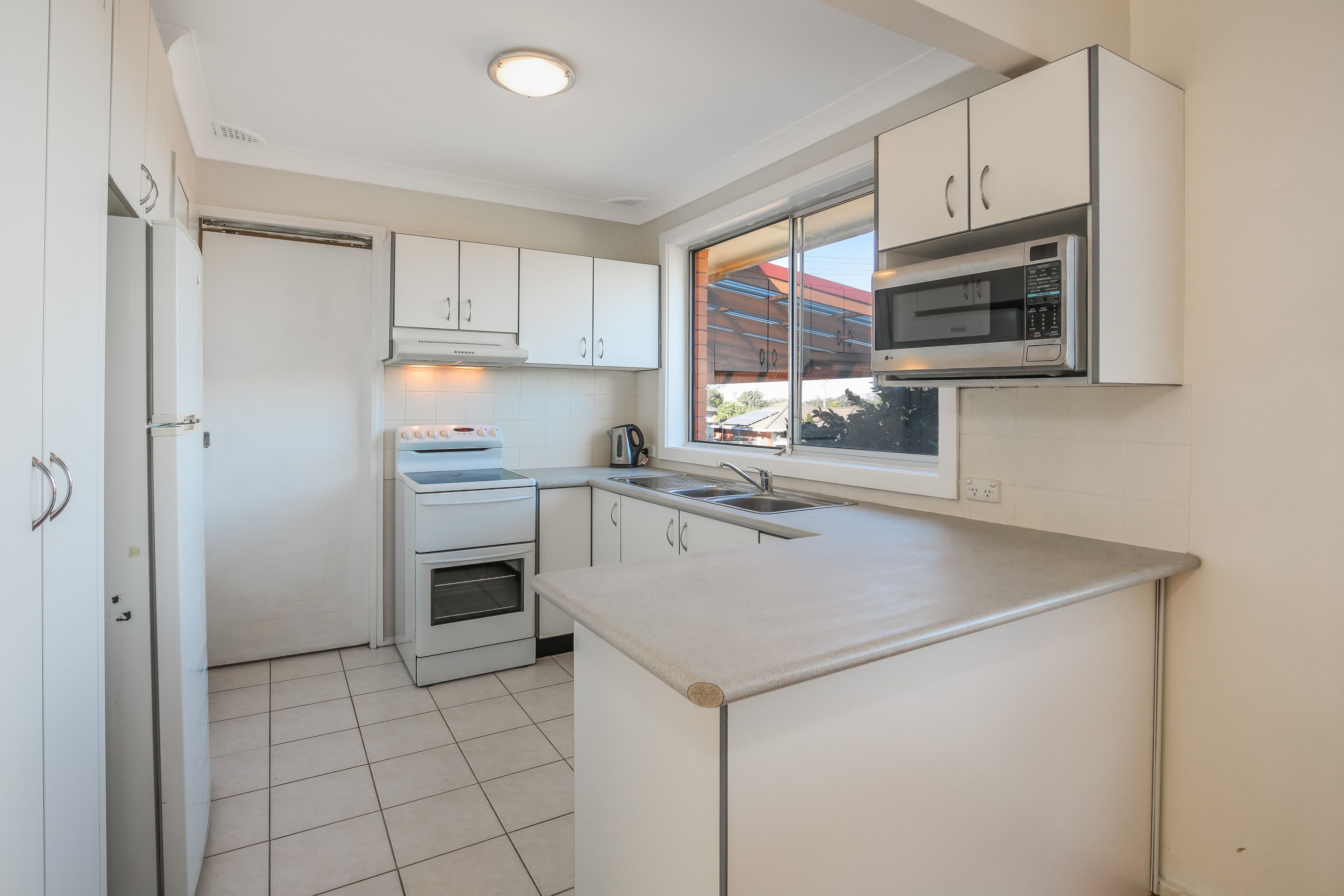 17 Rebecca Parade, Winston Hills - Thumbnail 5