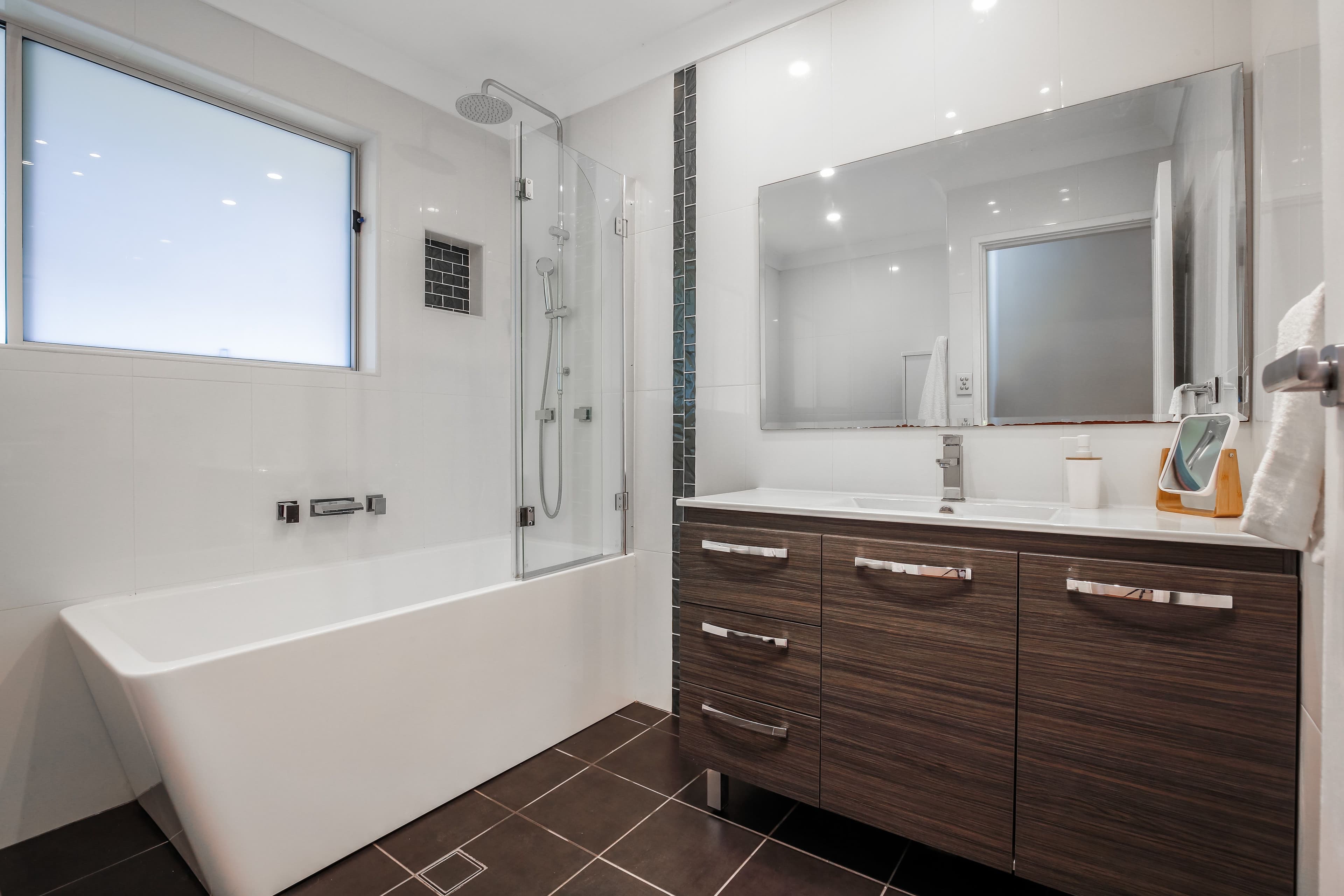 17 Rebecca Parade, Winston Hills - Thumbnail 6