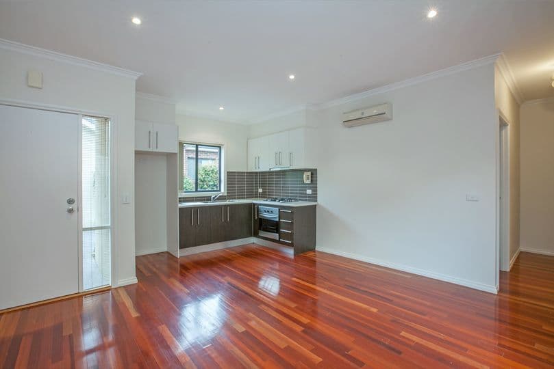 31-33 Olive Street, Reservoir VIC 3073, Reservoir - Thumbnail 3