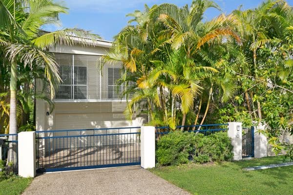 8 Hardwick Terrace, BARDON QLD 4065, Bardon - Thumbnail 3