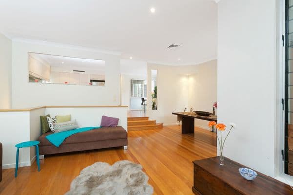 8 Hardwick Terrace, BARDON QLD 4065, Bardon - Thumbnail 5