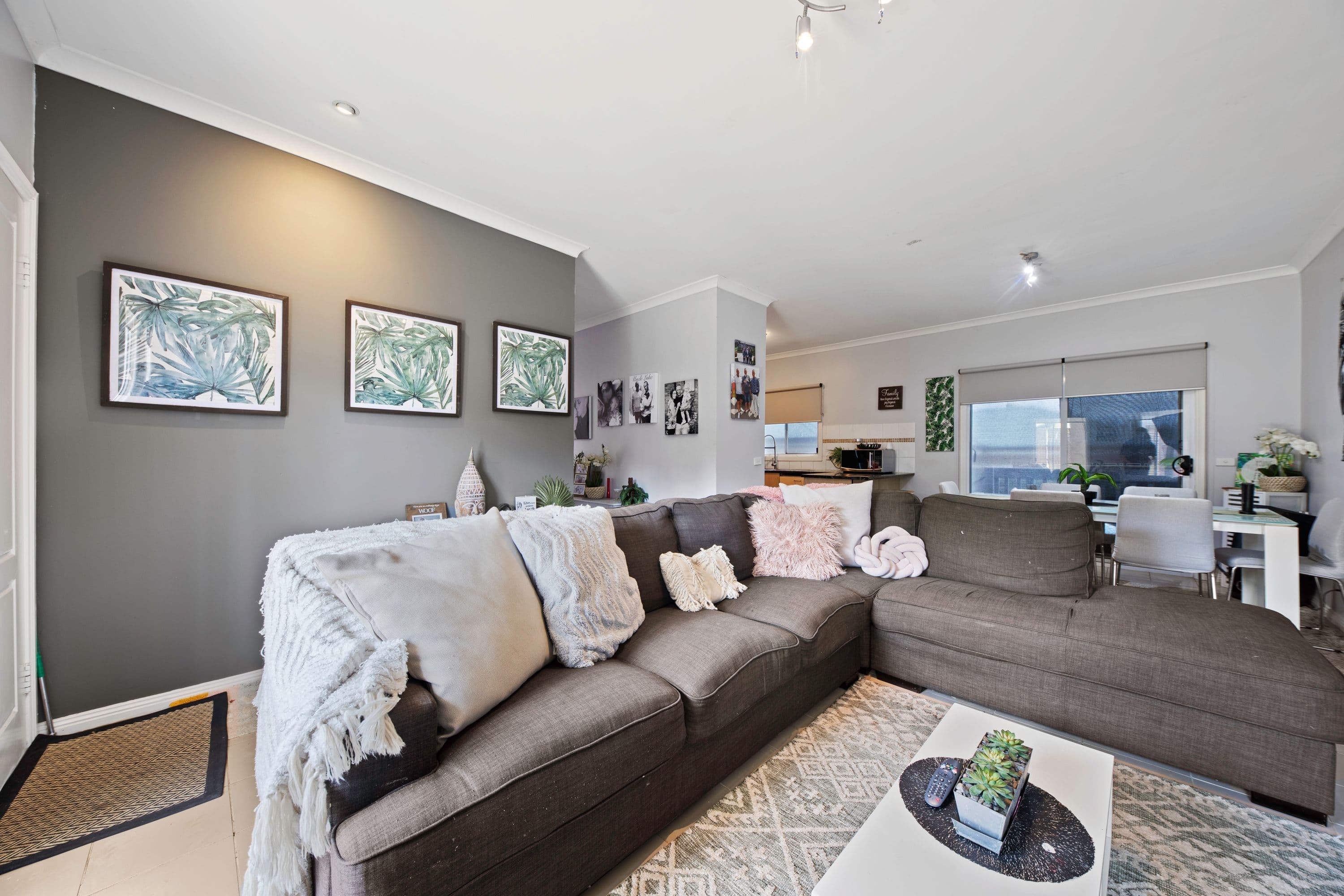 25 Henshall Street, Warragul VIC 3820, Warragul - Thumbnail 3