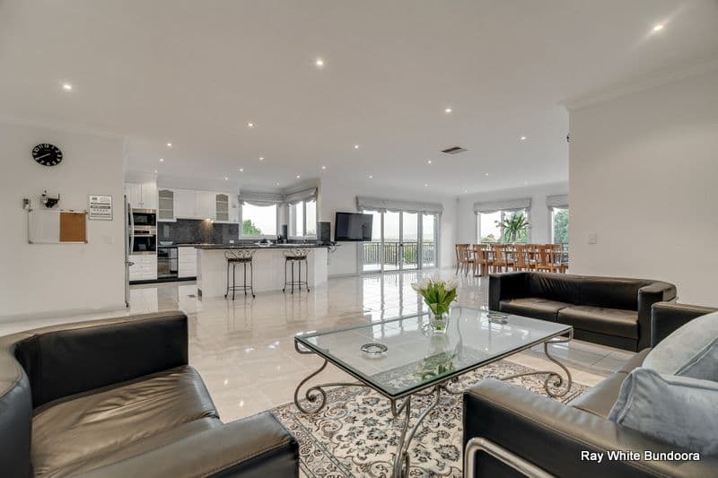 8 Toorak Court, GREENSBOROUGH VIC 3088, Greensborough - Thumbnail 4