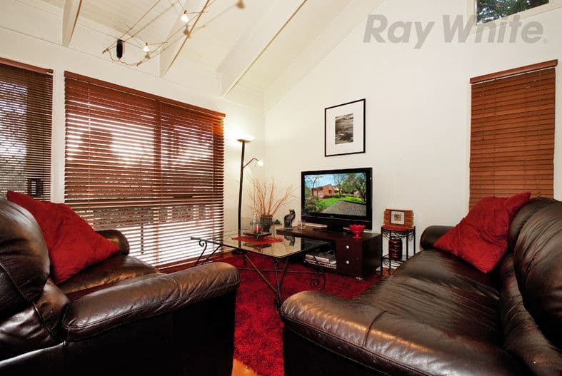 12 EMORA Street, CROYDON VIC 3136, Croydon - Thumbnail 2