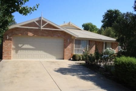 2 Hall Court, HOWLONG NSW 2643, Howlong - Image 1