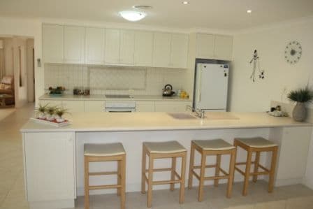 2 Hall Court, HOWLONG NSW 2643, Howlong - Thumbnail 2