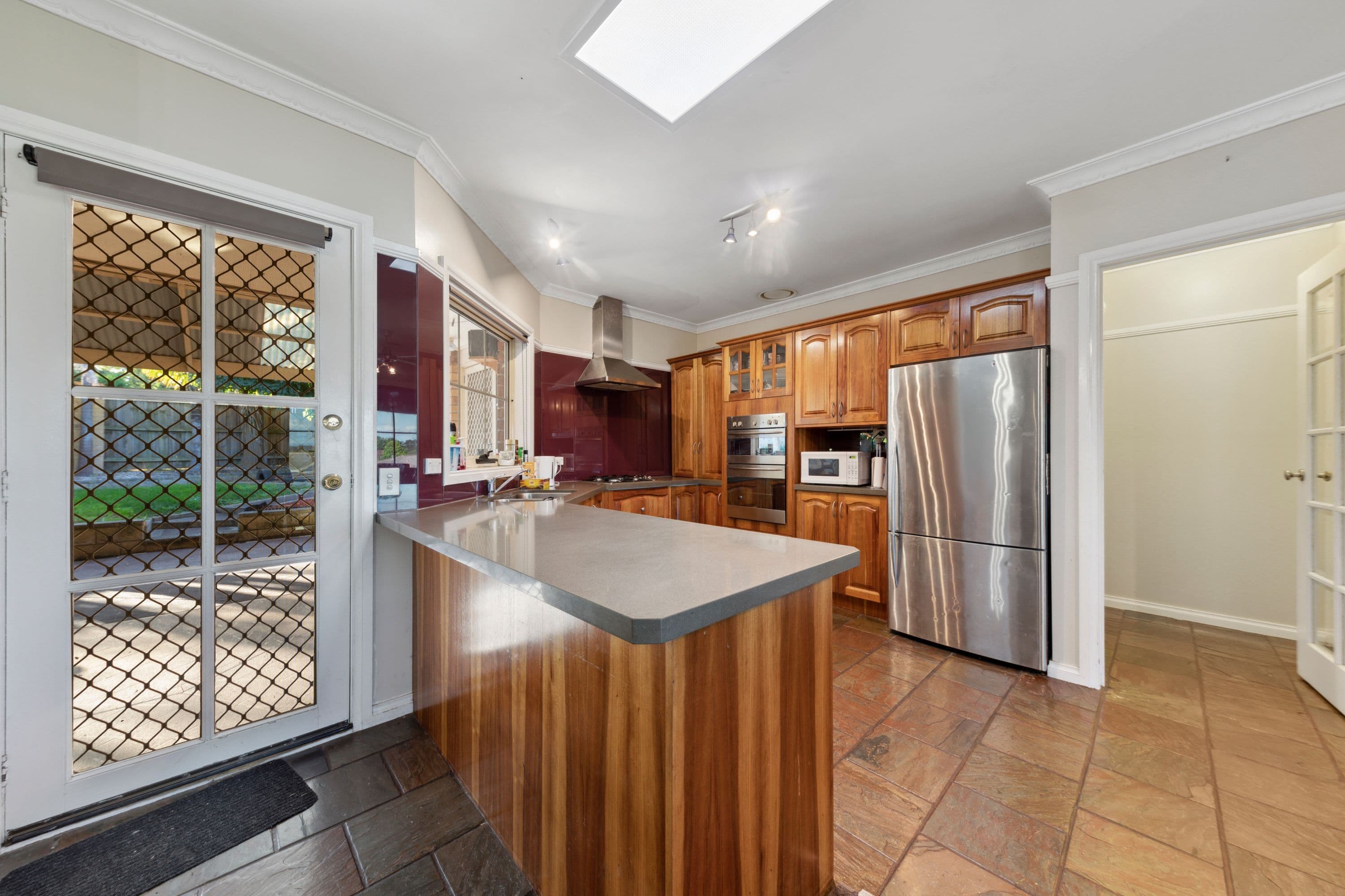 5 Finton Court, Pakenham VIC 3810, Pakenham - Thumbnail 3