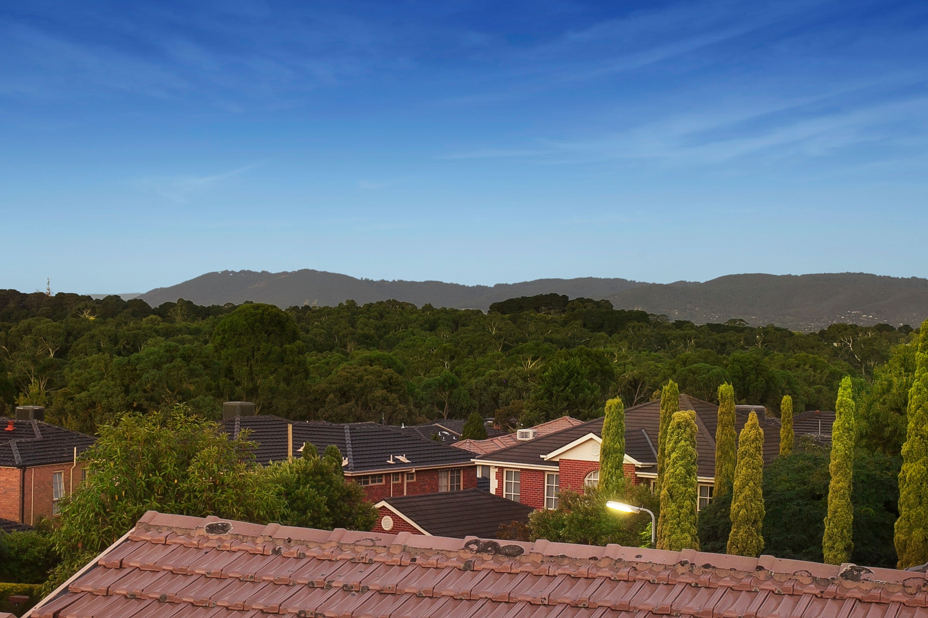 32 Roswell Street, Glen Waverley VIC 3150, Glen Waverley - Thumbnail 2