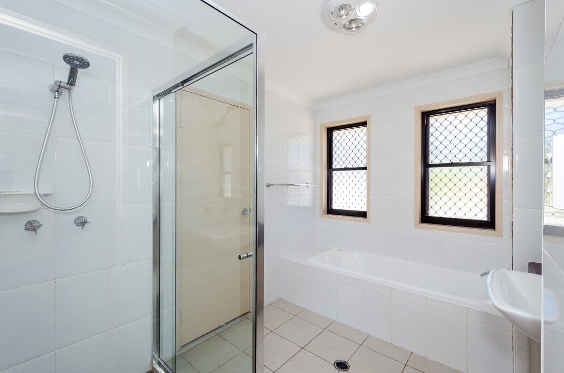15 Victoria Avenue, Glen Eden QLD 4680, Glen Eden - Thumbnail 6