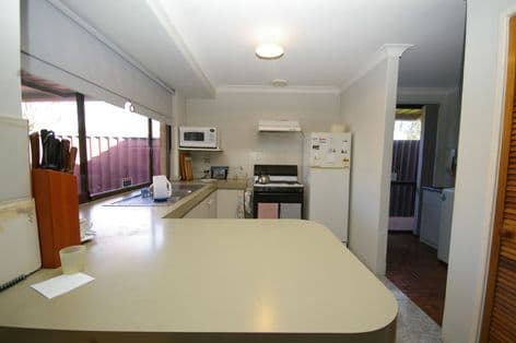 15 Stoate Place, MIRRABOOKA WA 6061, Mirrabooka - Thumbnail 4