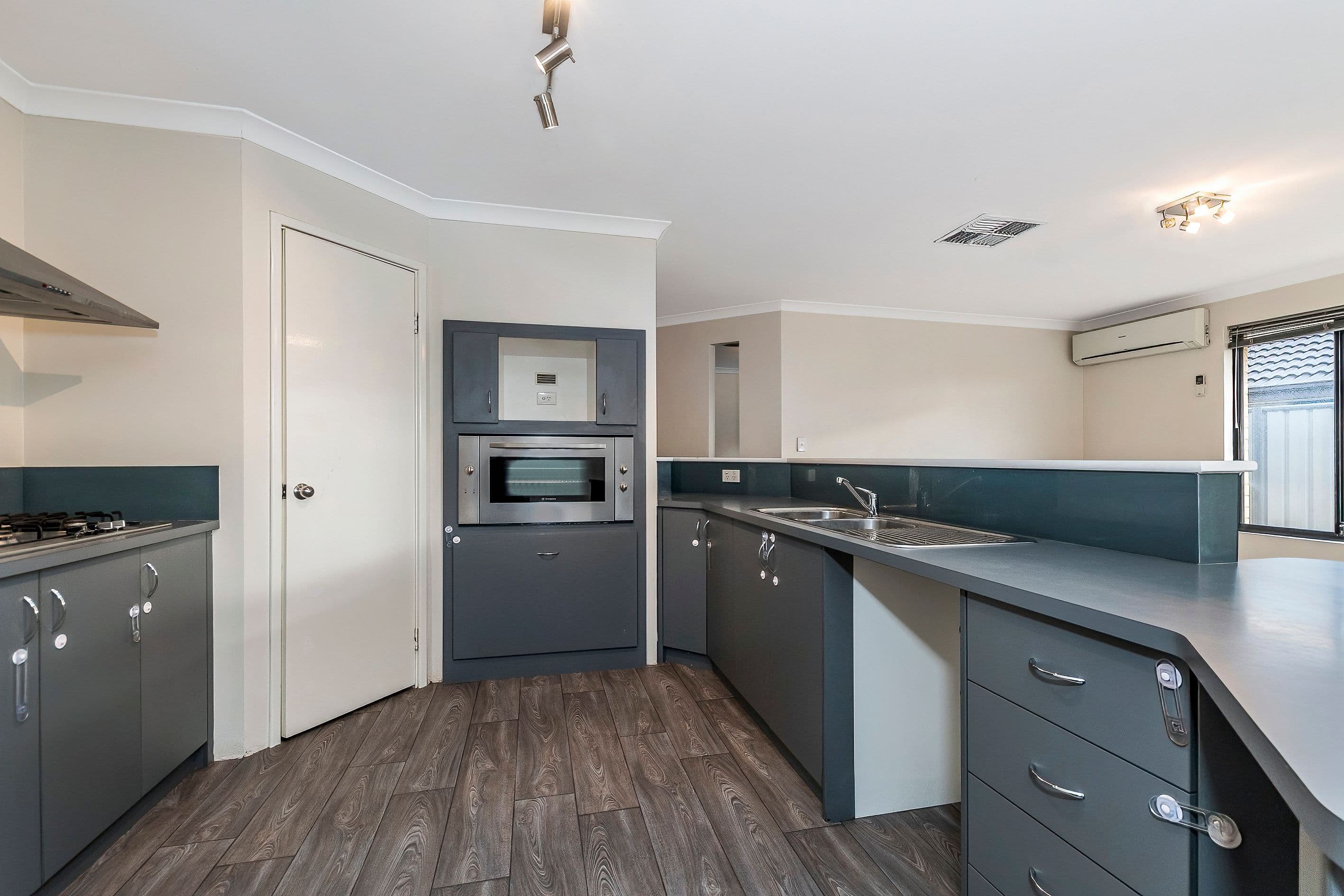 8 Tenterden Way, Baldivis WA 6171, Baldivis - Thumbnail 3