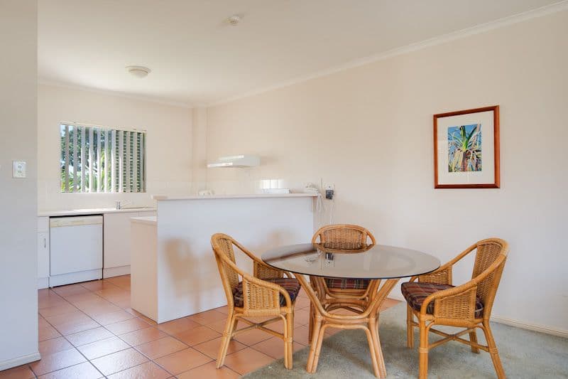 298 Sheridan Street, CAIRNS NORTH QLD 4870, Cairns North - Thumbnail 3