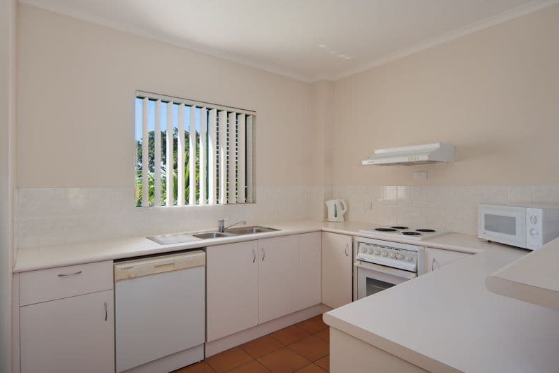 298 Sheridan Street, CAIRNS NORTH QLD 4870, Cairns North - Thumbnail 4