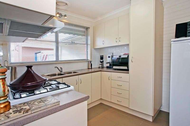 18 Buangor Street, CORIO VIC 3214, Corio - Thumbnail 4