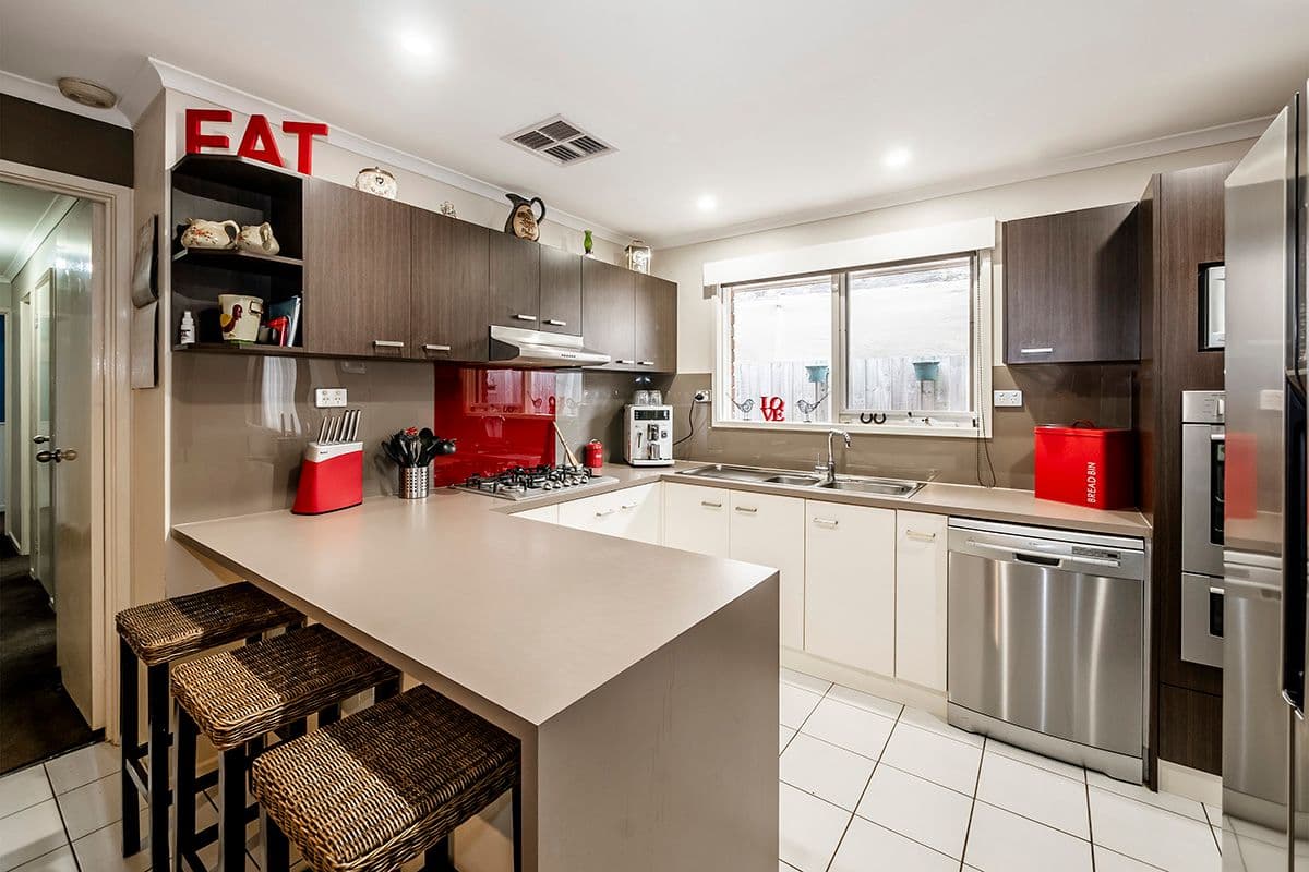 19 Kellett Street, Cranbourne North VIC 3977, Cranbourne North - Thumbnail 2
