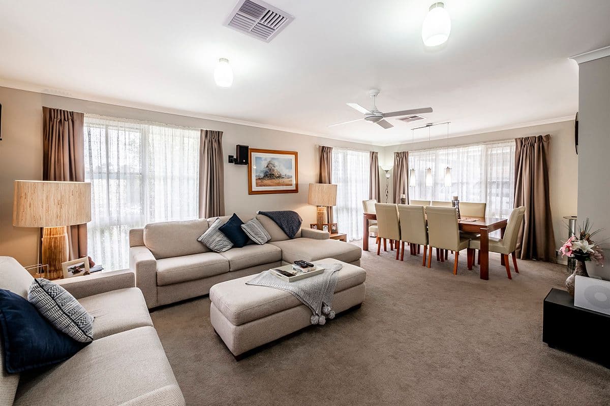 19 Kellett Street, Cranbourne North VIC 3977, Cranbourne North - Thumbnail 3