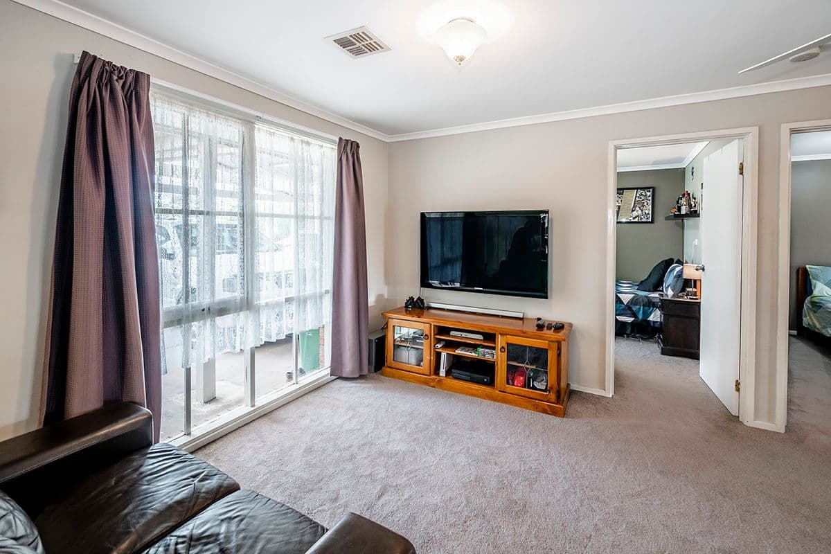 19 Kellett Street, Cranbourne North VIC 3977, Cranbourne North - Thumbnail 7