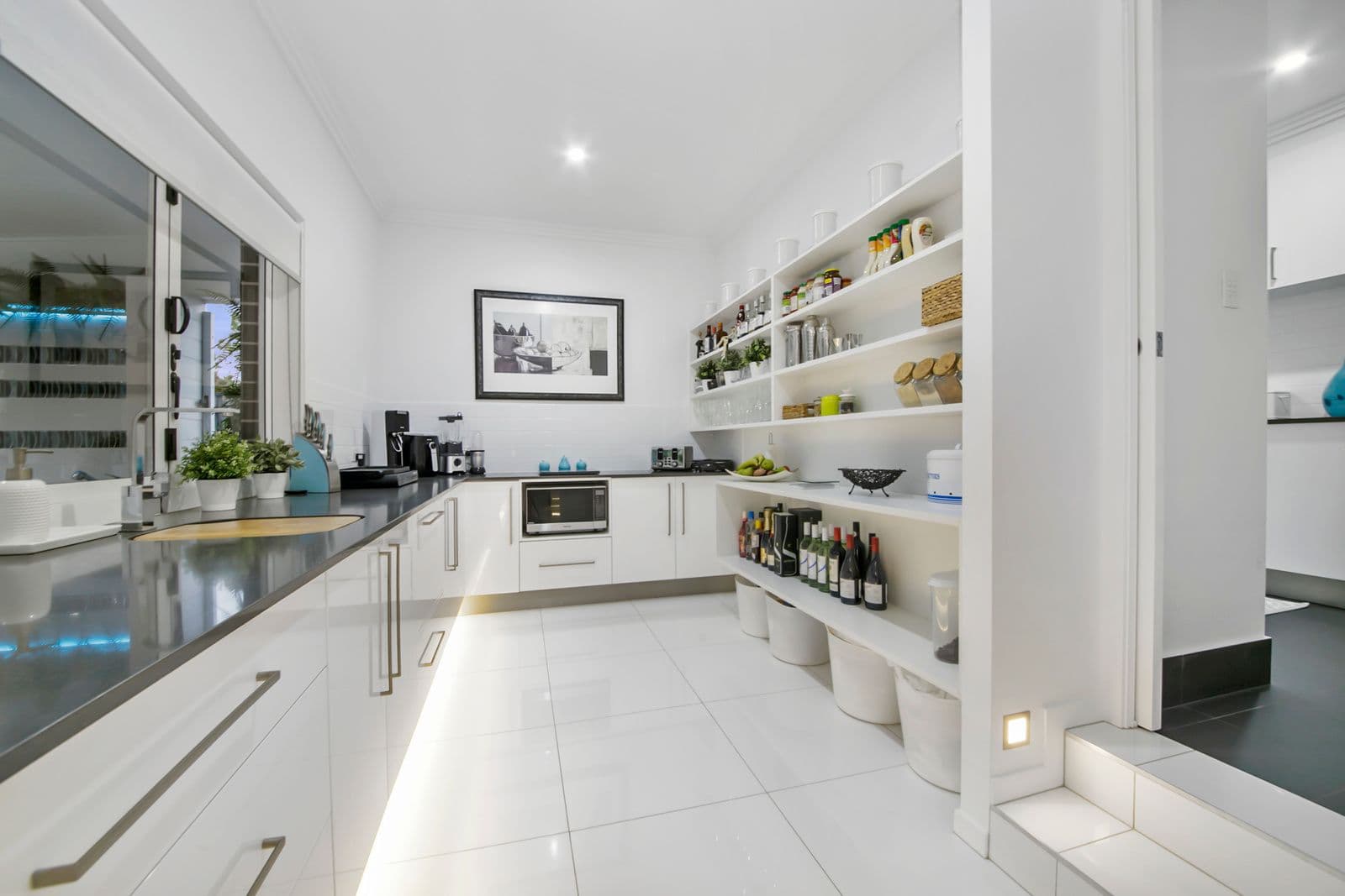 31 Magnetic Place, Redland Bay QLD 4165, Redland Bay - Thumbnail 7