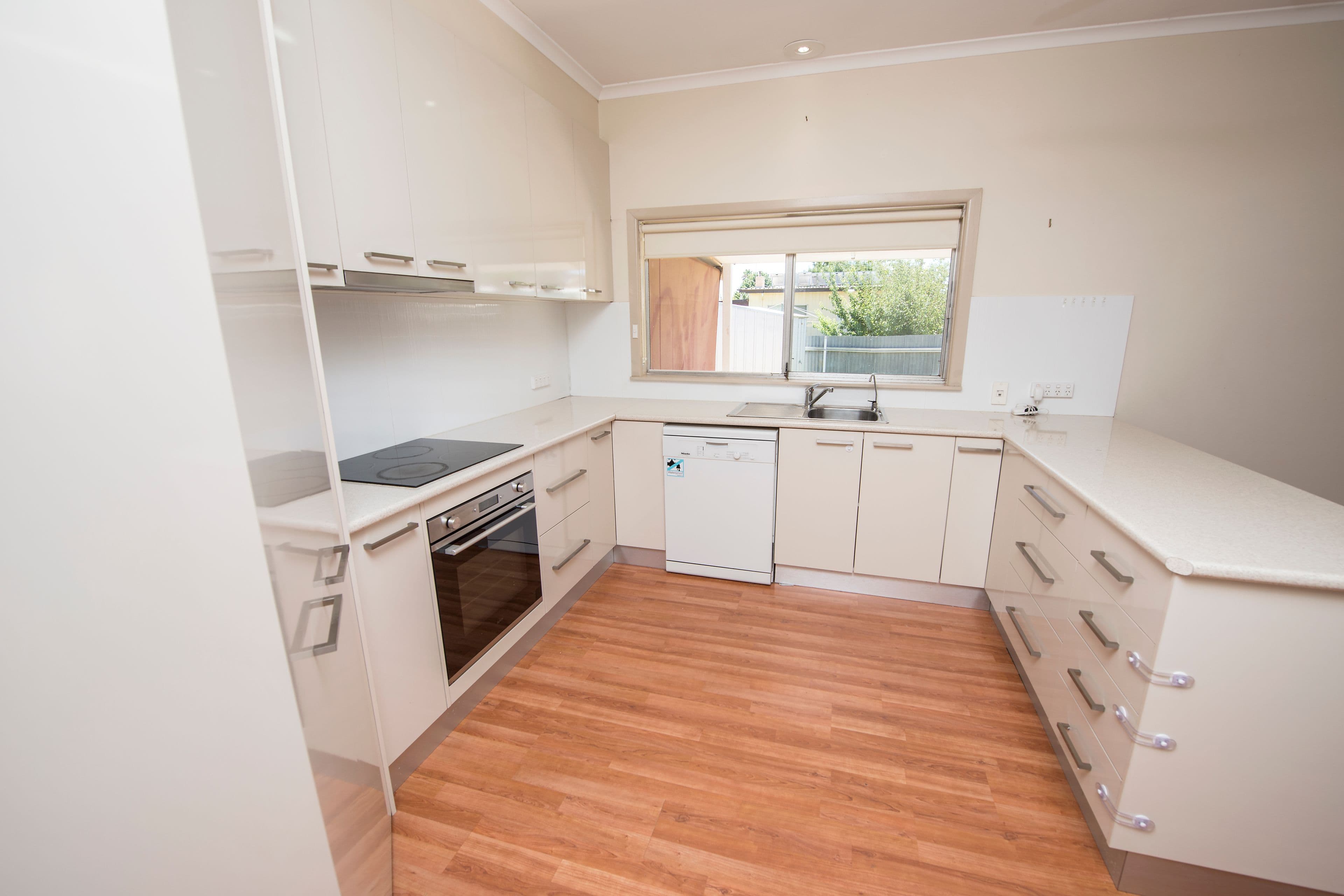 4 McPherson Street, Swan Hill VIC 3585, Swan Hill - Thumbnail 6