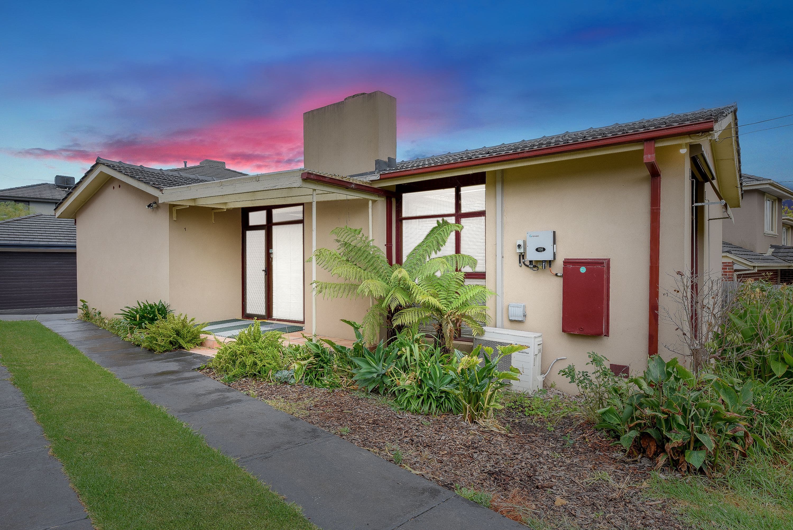 36 Illuka Crescent, Mount Waverley VIC 3149, Mount Waverley - Thumbnail 3