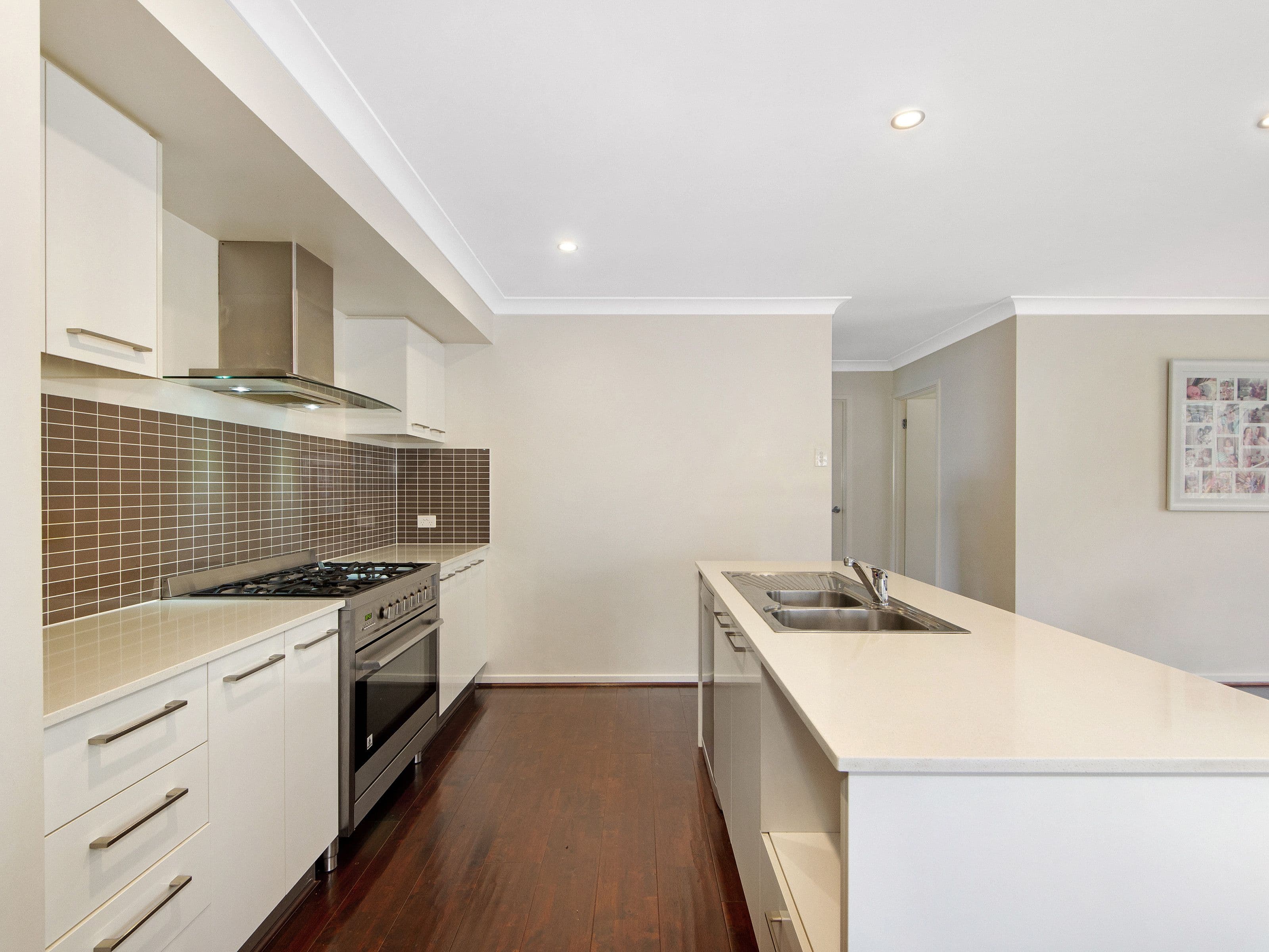 9 Jamison Street, Upper Coomera QLD 4209, Upper Coomera - Thumbnail 3