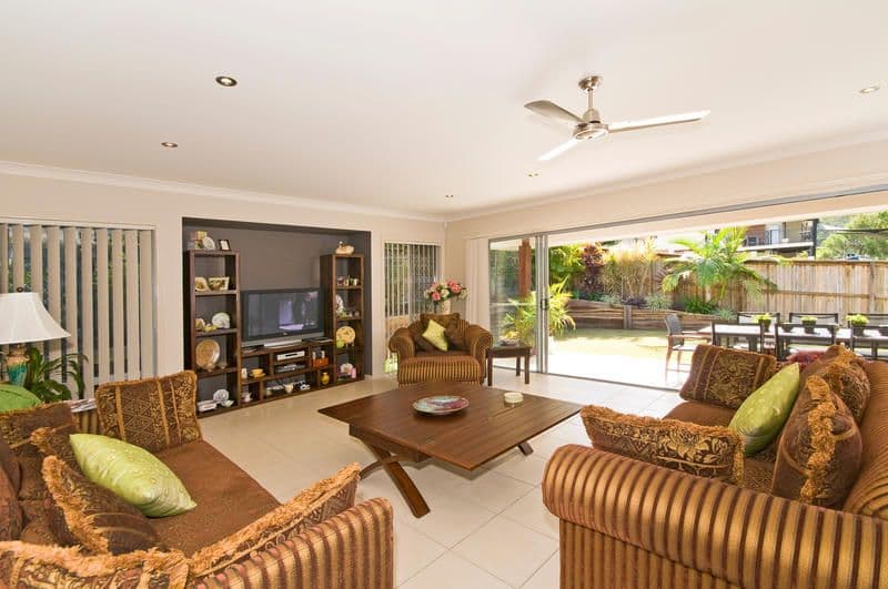 2 Beaumont Court, CURRUMBIN WATERS QLD 4223, Currumbin Waters - Thumbnail 4