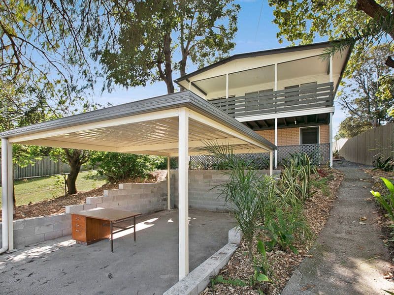 327 Whites Road, Lota QLD 4179, Lota - Thumbnail 2