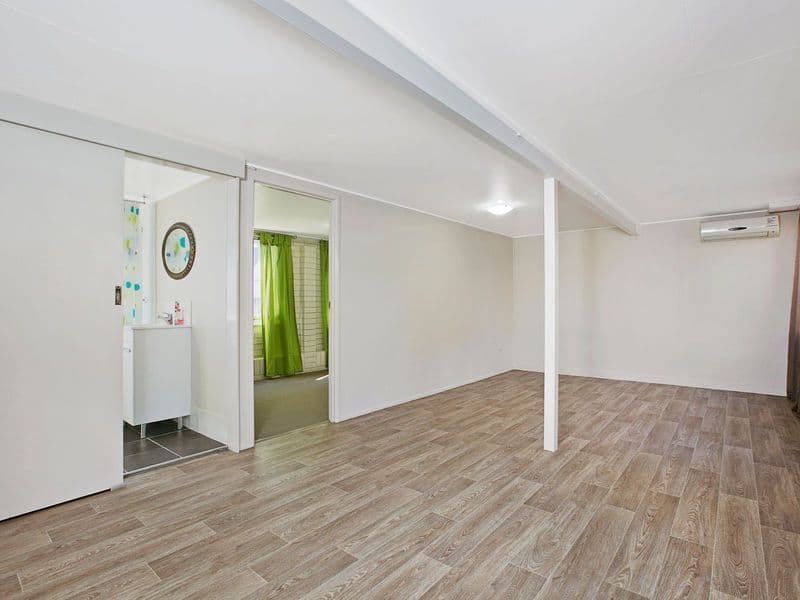 327 Whites Road, Lota QLD 4179, Lota - Thumbnail 6