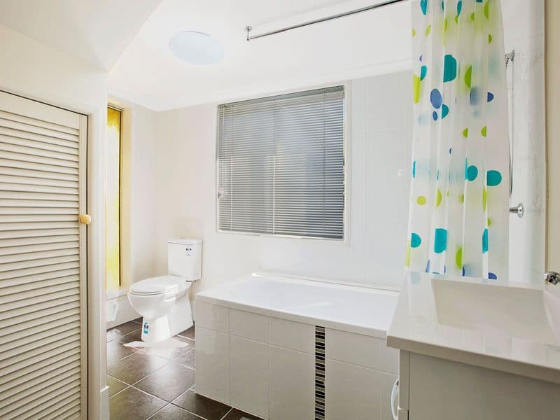 327 Whites Road, Lota QLD 4179, Lota - Thumbnail 7
