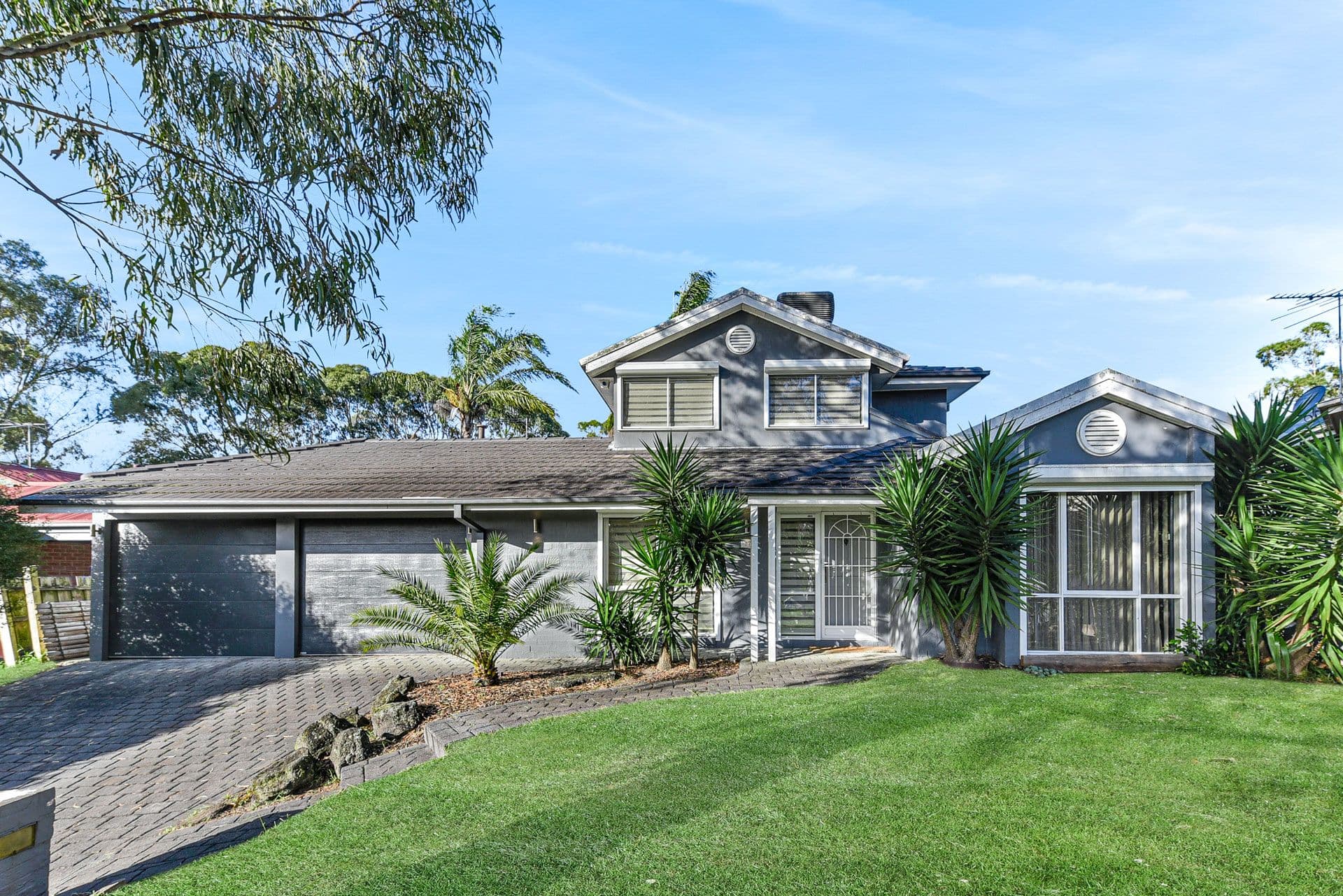 27 Adelong Court, Berwick VIC 3806, Berwick - Image 1