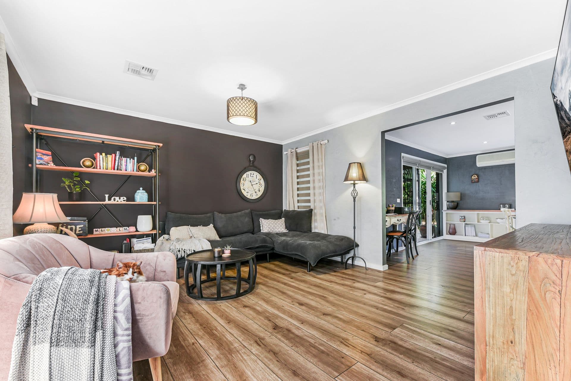 27 Adelong Court, Berwick VIC 3806, Berwick - Thumbnail 4