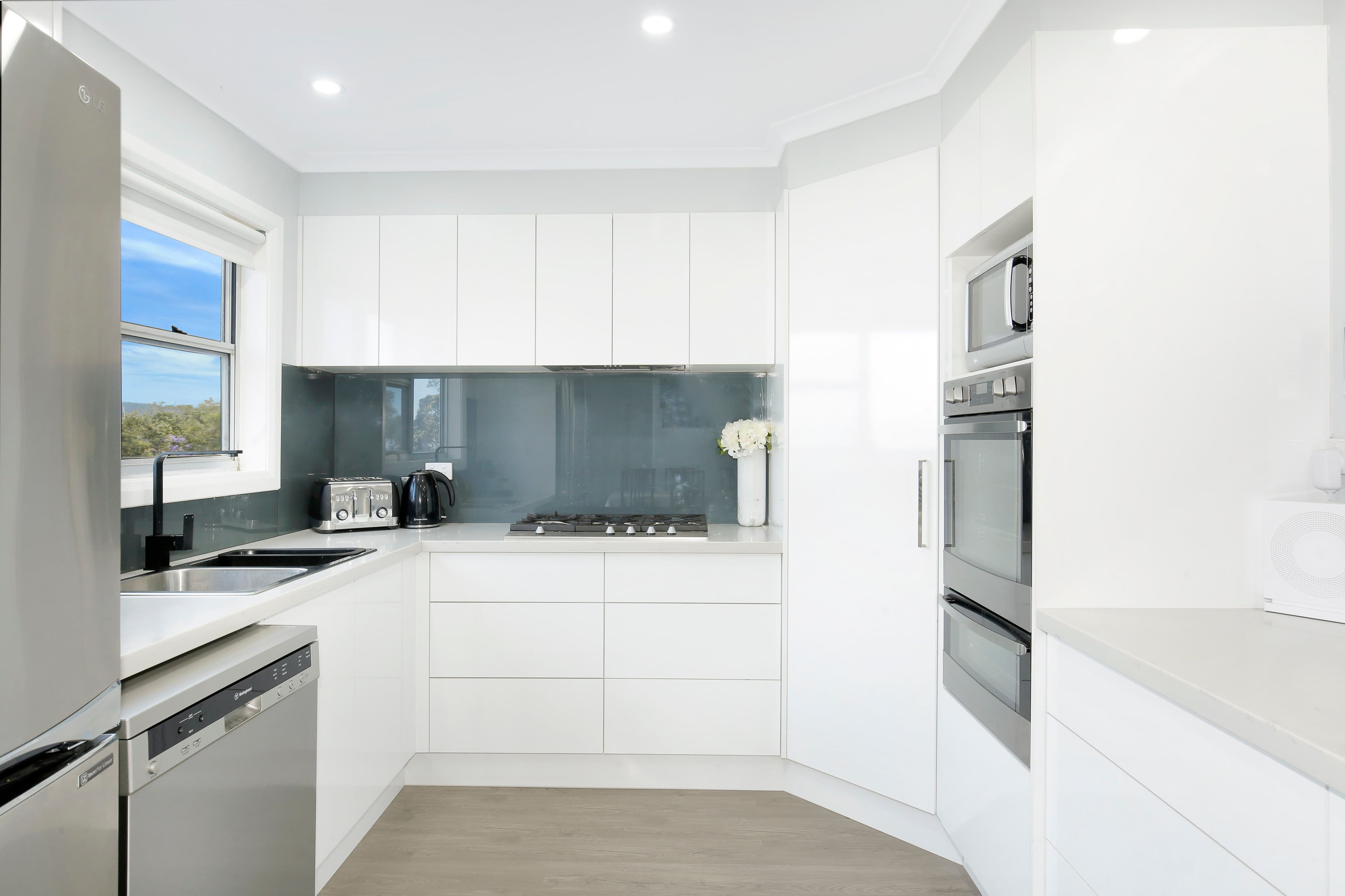 35 Hassan Street, Lake Heights - Thumbnail 2