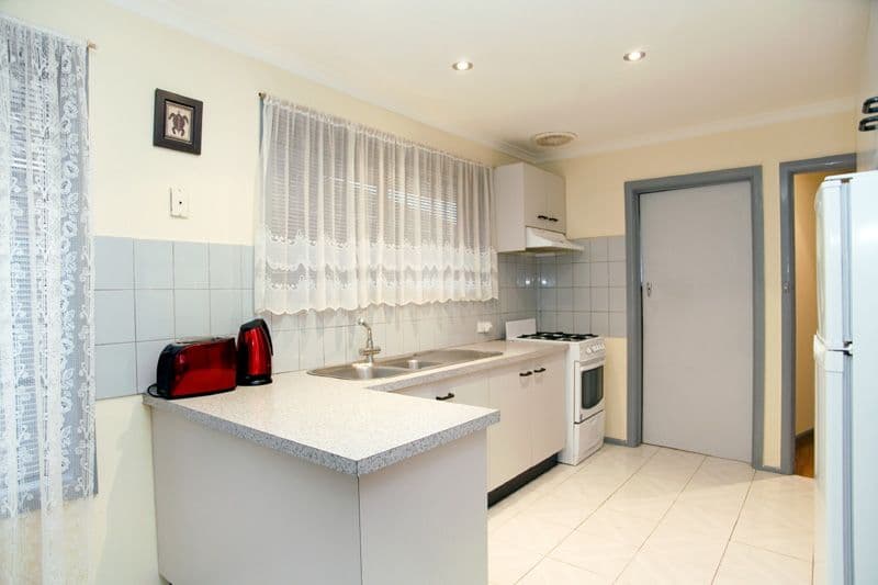130 Dalton Road, THOMASTOWN VIC 3074, Thomastown - Thumbnail 2