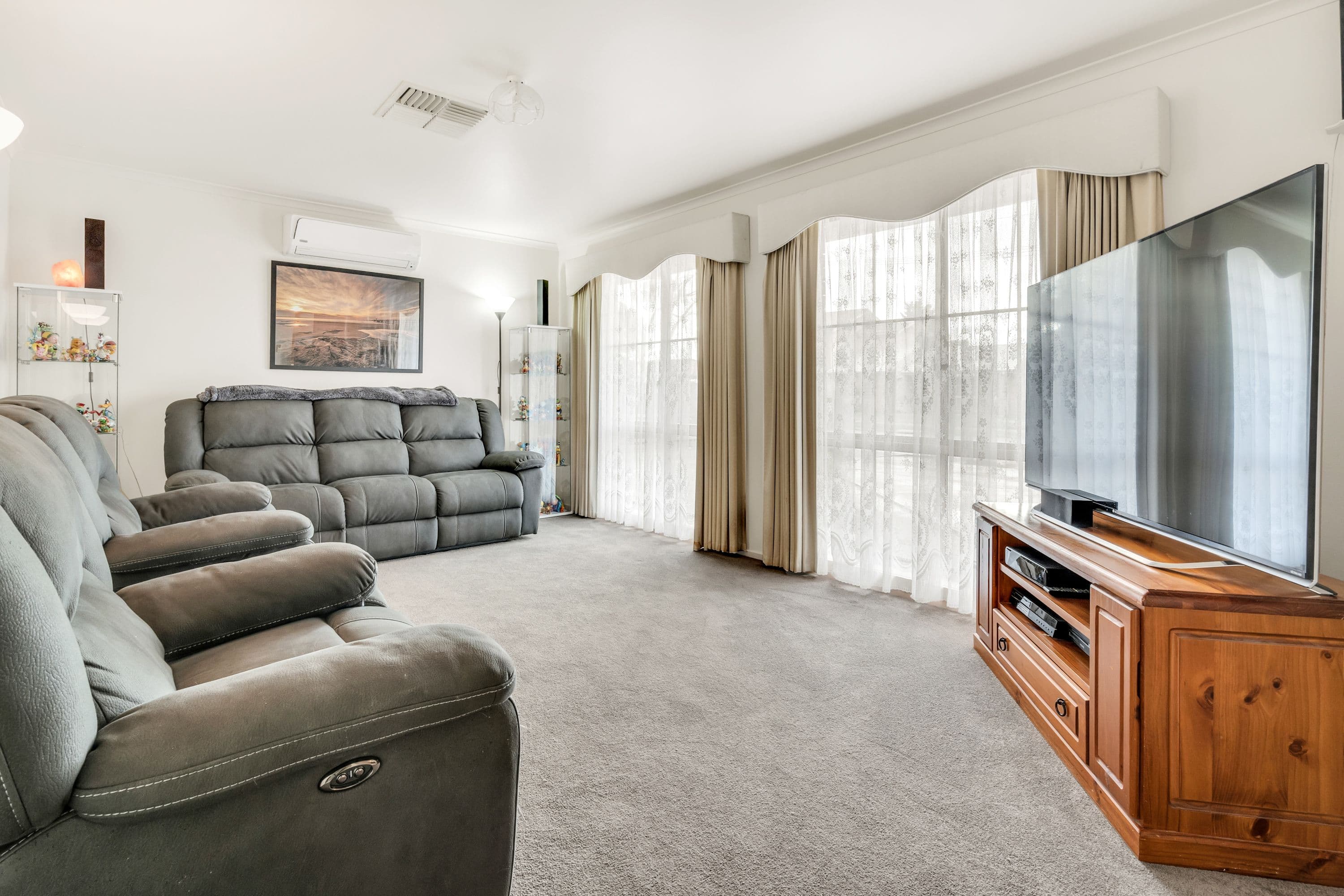 84 Yarcombe Crescent, Craigieburn VIC 3064, Craigieburn - Thumbnail 4