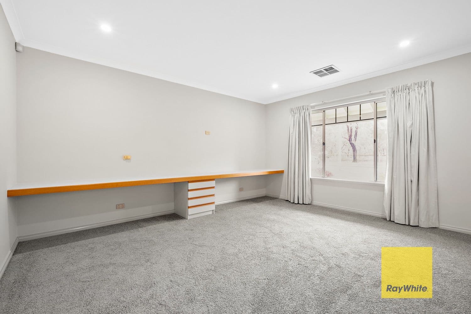 85 Belleview Crescent, Dianella WA 6059, Dianella - Thumbnail 7