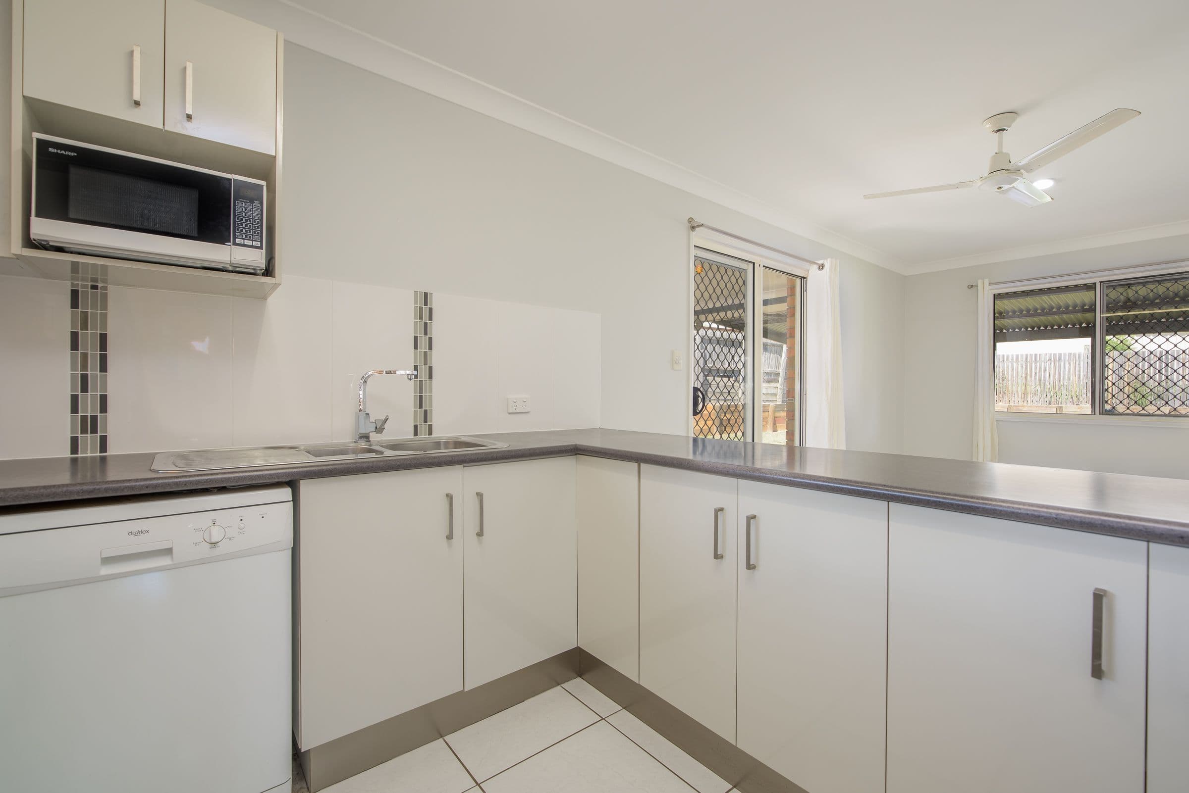 26 Emmadale Drive, New Auckland QLD 4680, New Auckland - Thumbnail 4