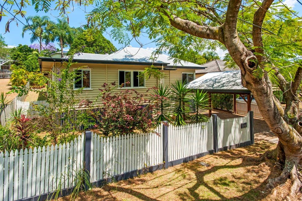31 Cavillon Street, HOLLAND PARK QLD 4121, Holland Park - Image 1