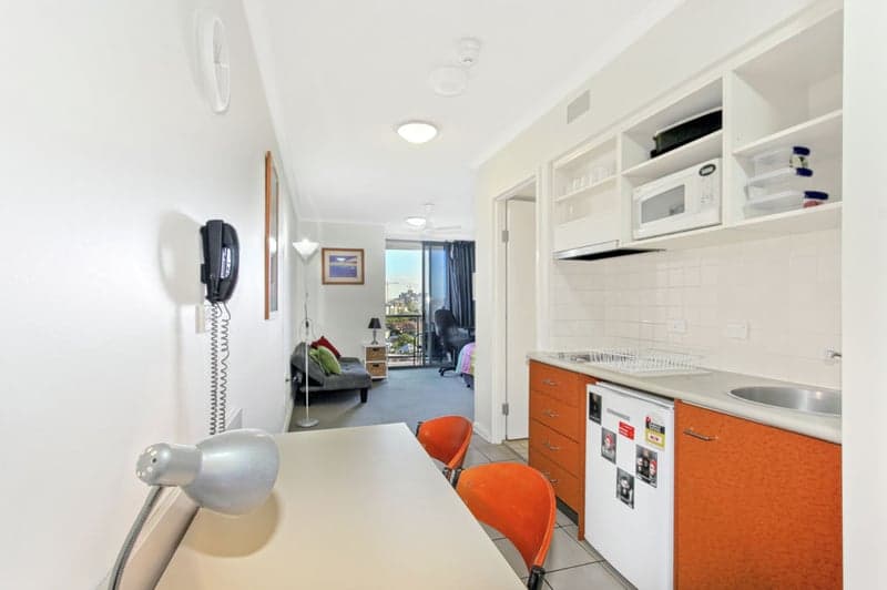 188 Shafston Avenue, Kangaroo Point - Thumbnail 2