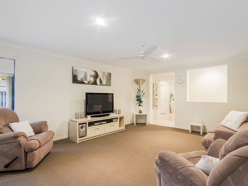 16 Maidenhead Court, Oxenford QLD 4210, Oxenford - Thumbnail 3