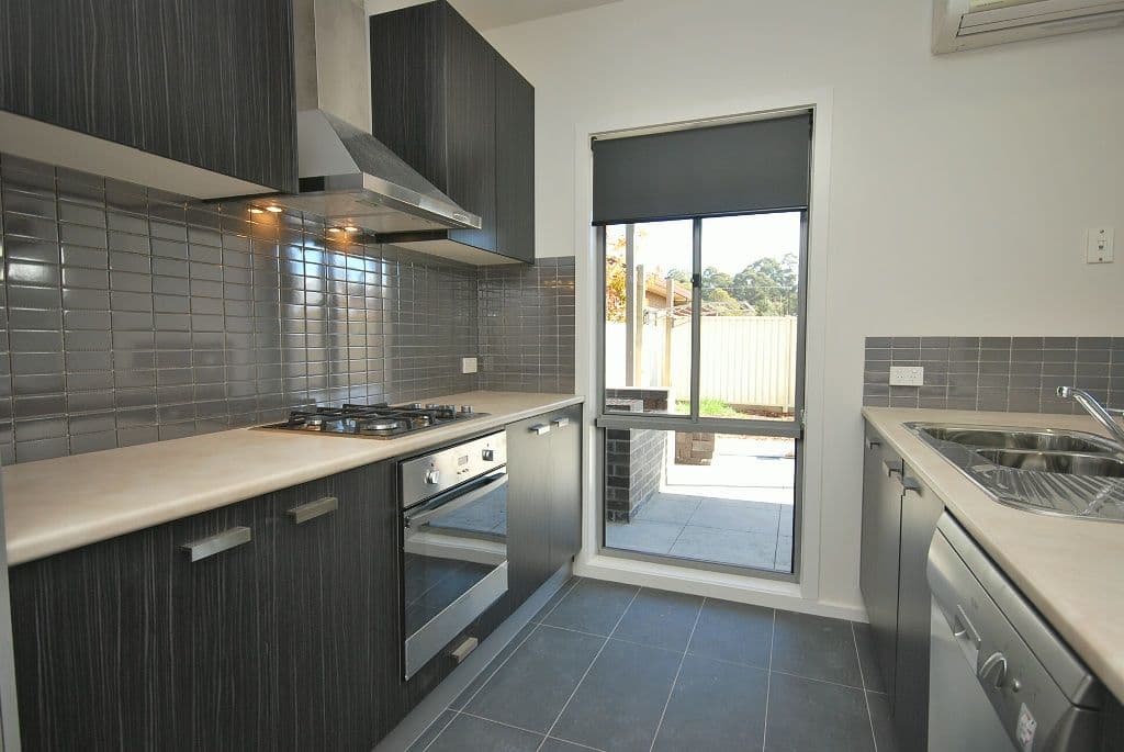 6B Linaker Lane, Golden Point VIC 3350, Golden Point - Thumbnail 4