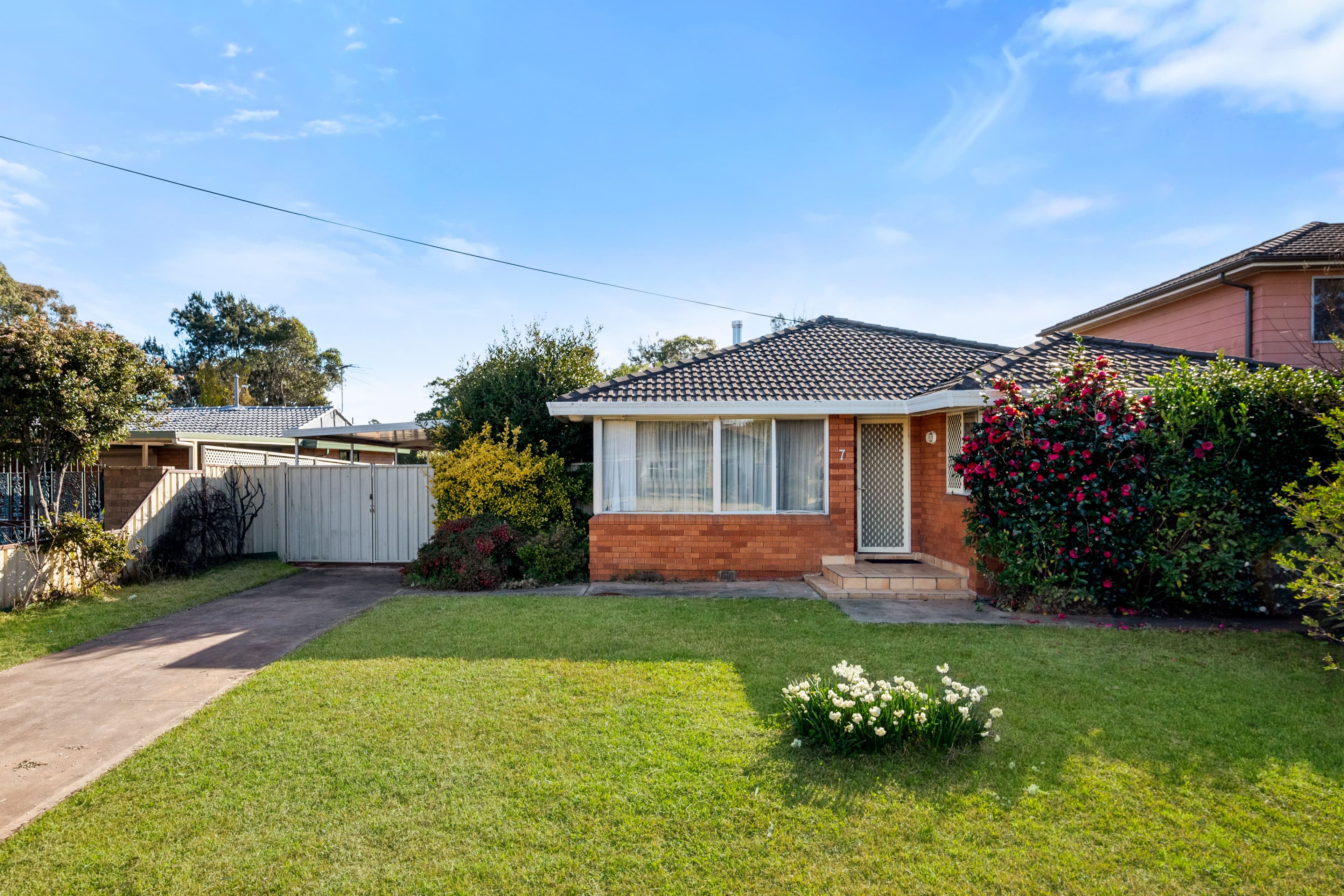 7 Clarence Street, Macquarie Fields NSW 2564, Macquarie Fields - Image 1